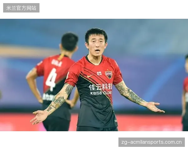 前场高压逼出对手乌龙进球，改变比赛走势