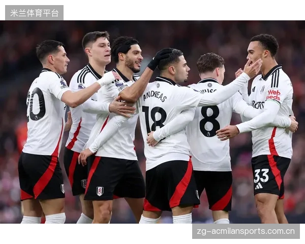 曼联八千万求购斯科特遭拒：足球传奇背后的商业与情感